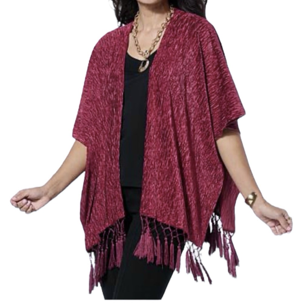 VINCE CAMUTO Red Ruana Shawl Wrap OS Fringe Boho Coverup Flowy Kimono Sleeve NWT